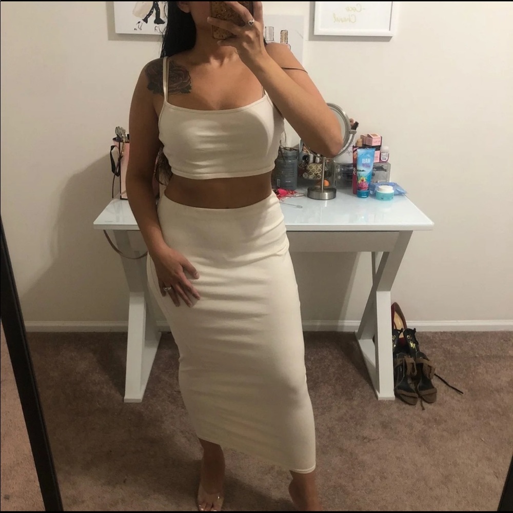 Two piece set